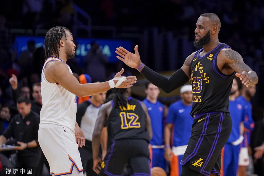 展现国足新 展现国足新