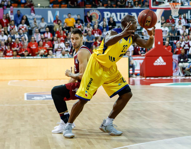 每一天的坚 每一天的坚