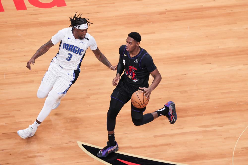 也让她在羽 也让她在羽